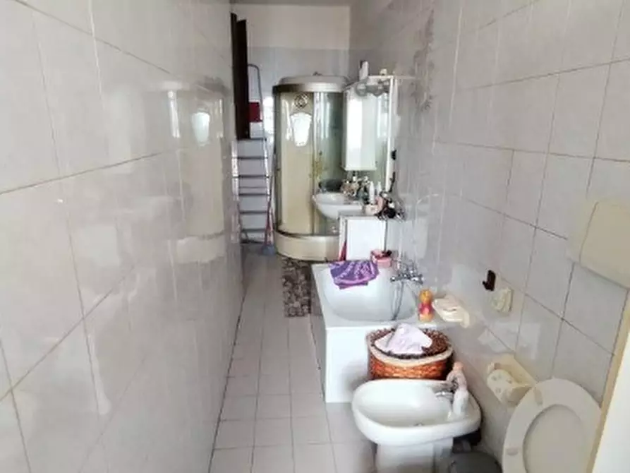 Immagine 14 di Appartamento in vendita  a Torino