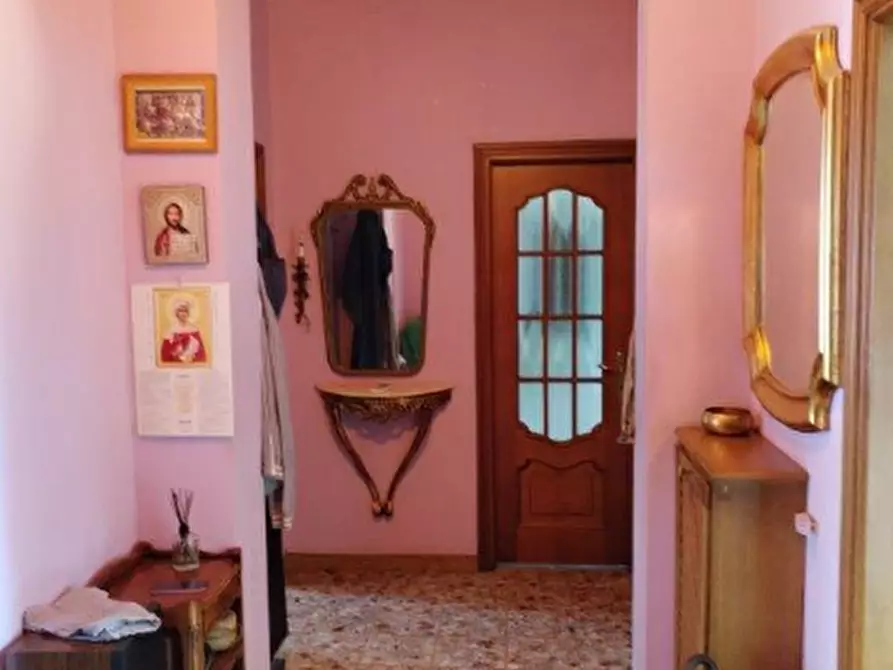 Immagine 10 di Appartamento in vendita  a Torino