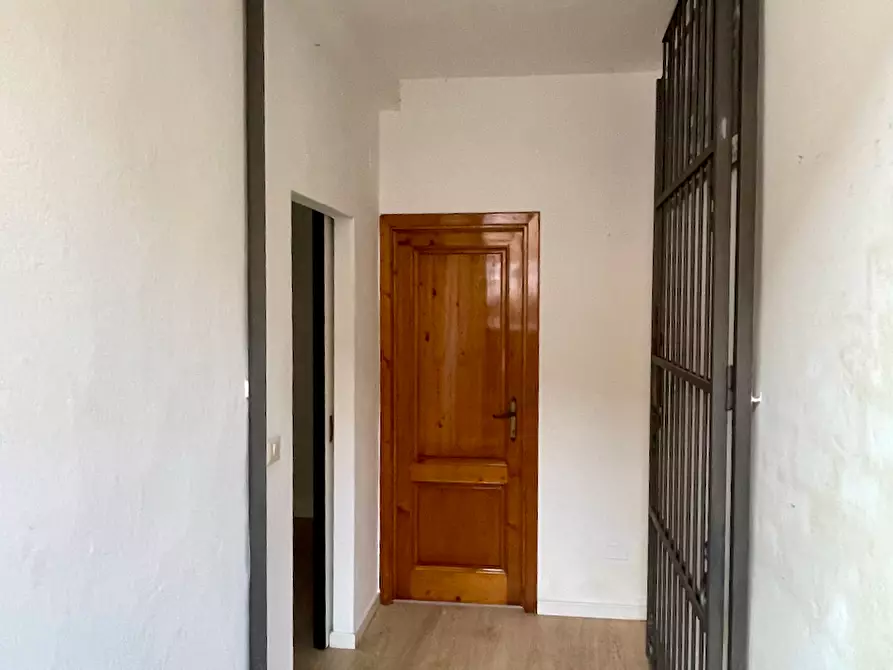 Immagine 4 di Locale commerciale in affitto  a San Miniato