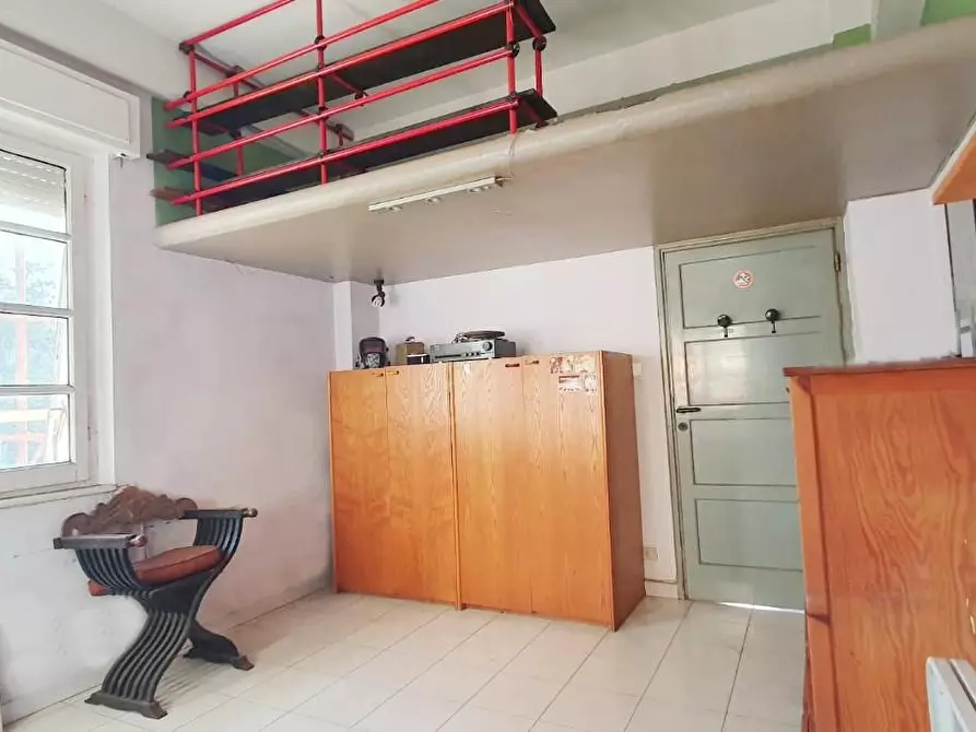 Immagine 18 di Appartamento in vendita  a Massa