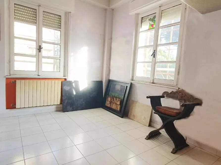 Immagine 17 di Appartamento in vendita  a Massa