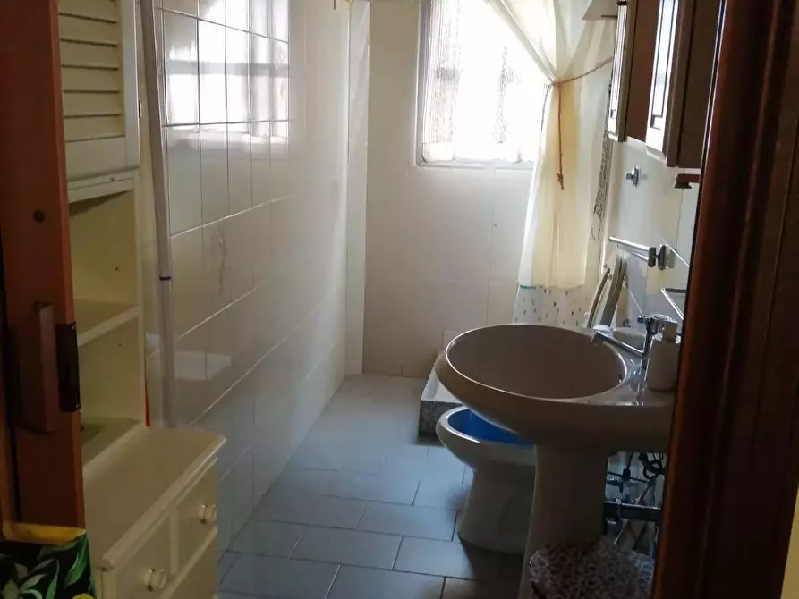 Immagine 15 di Bungalow in vendita  a Massa