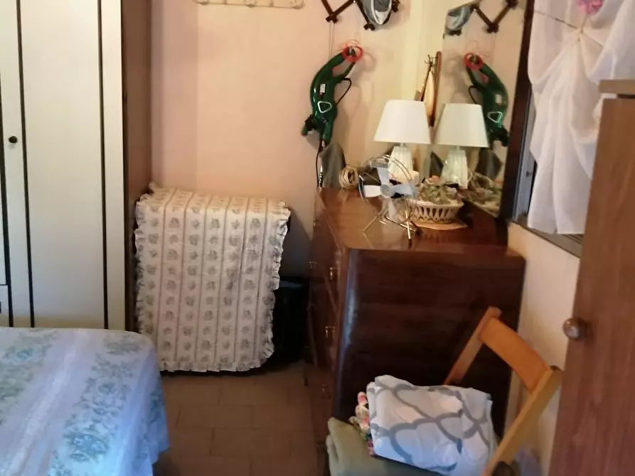 Immagine 13 di Bungalow in vendita  a Massa