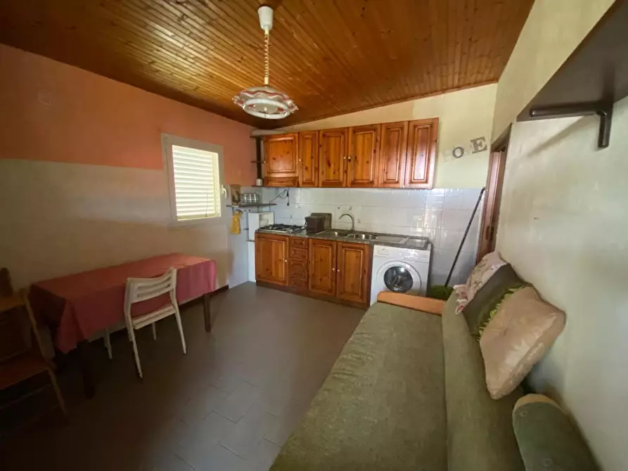 Immagine 6 di Bungalow in vendita  a Massa