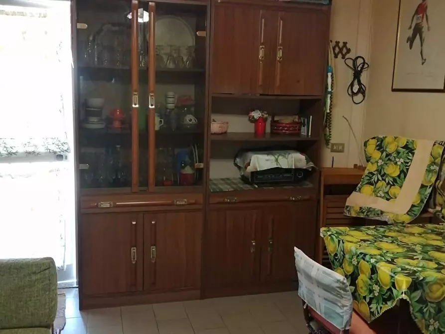 Immagine 7 di Bungalow in vendita  a Massa