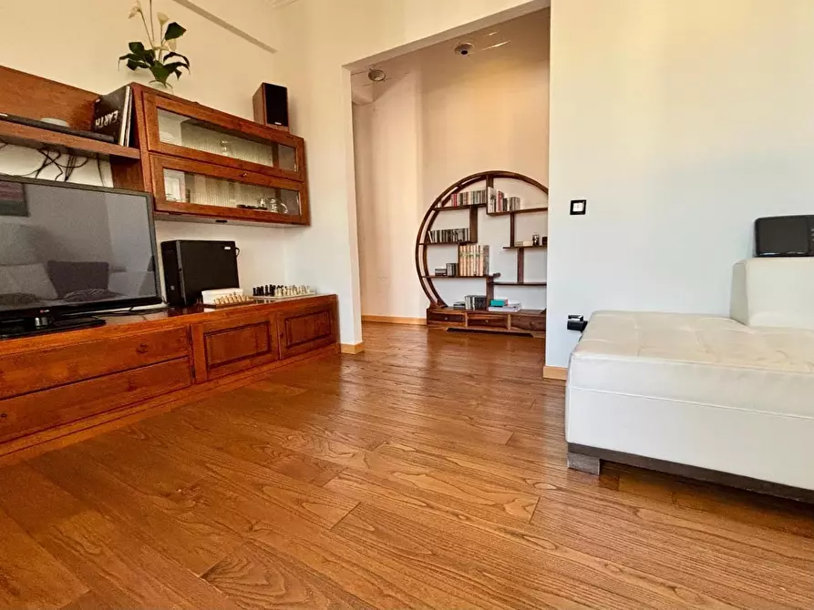 Immagine 4 di Appartamento in vendita  a Pisa