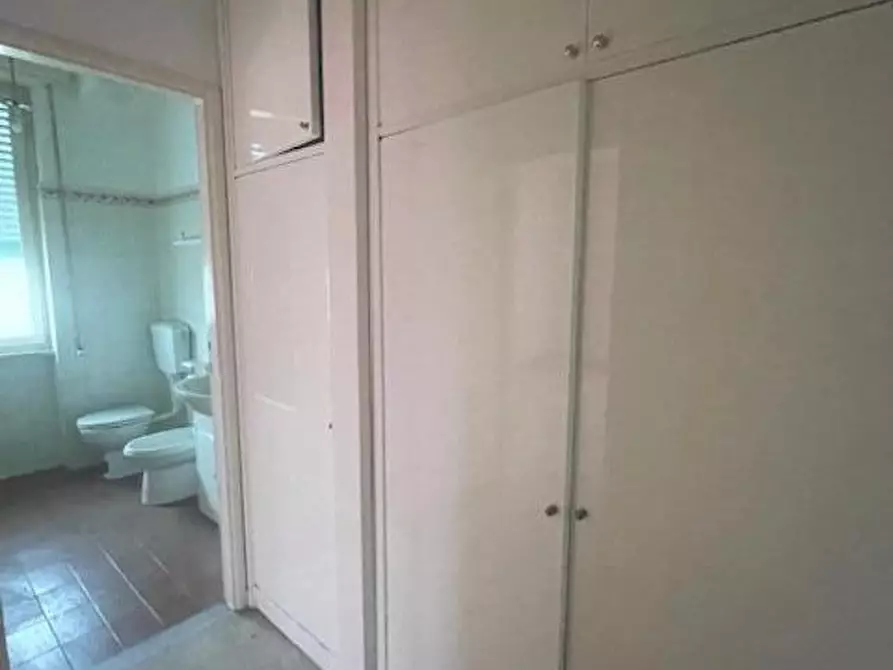 Immagine 13 di Appartamento in vendita  a Pisa