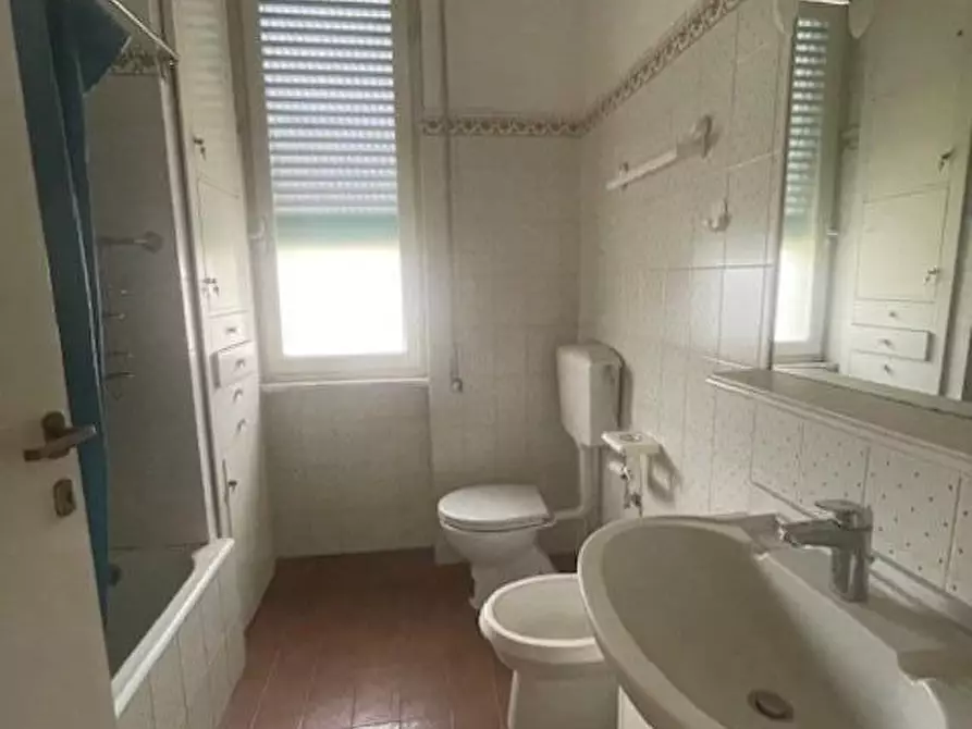 Immagine 11 di Appartamento in vendita  a Pisa