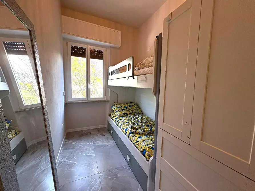 Immagine 9 di Appartamento in vendita  a Massa