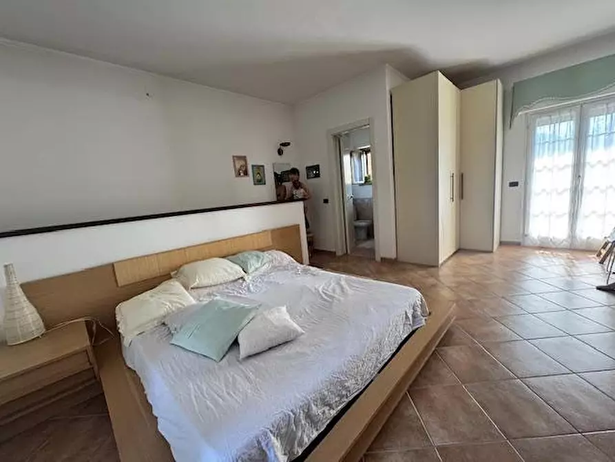 Immagine 4 di Villetta a schiera in vendita  a Massa