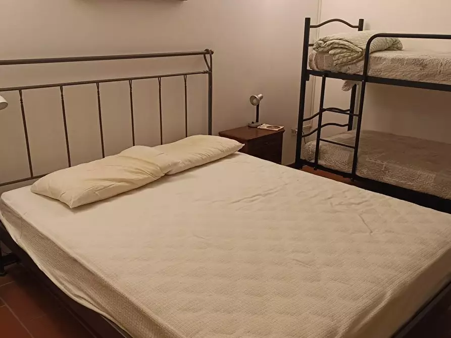 Immagine 19 di Appartamento in vendita  a Viareggio