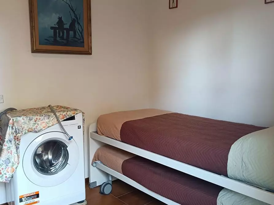 Immagine 10 di Appartamento in vendita  a Viareggio