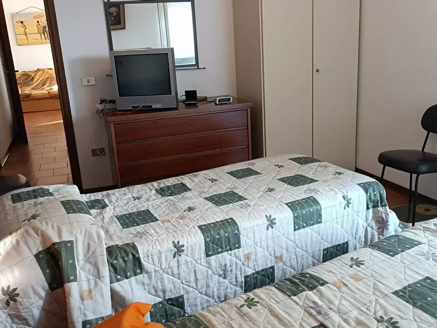 Immagine 7 di Appartamento in vendita  a Viareggio