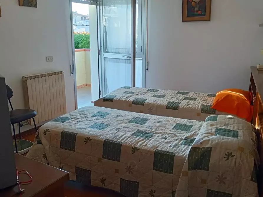 Immagine 9 di Appartamento in vendita  a Viareggio