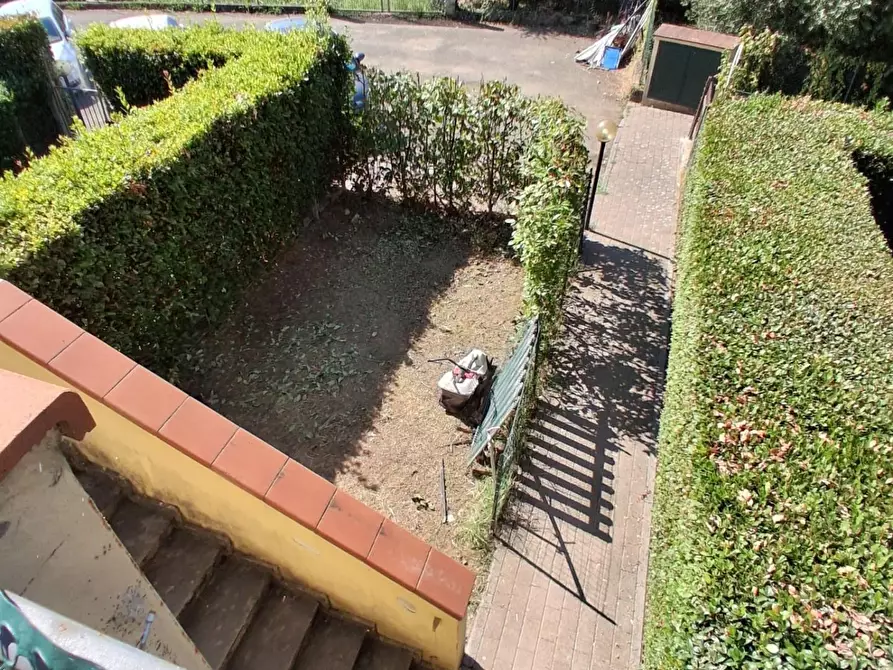 Immagine 1 di Appartamento in vendita  a Lucca