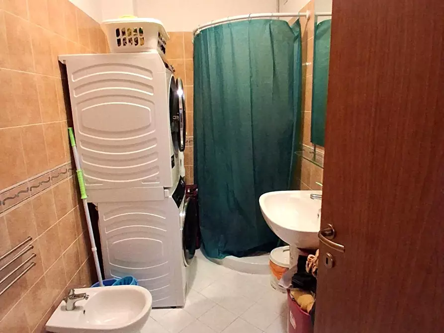 Immagine 14 di Appartamento in vendita  a Lucca