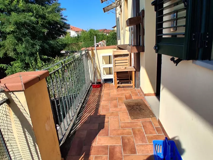 Immagine 2 di Appartamento in vendita  a Lucca