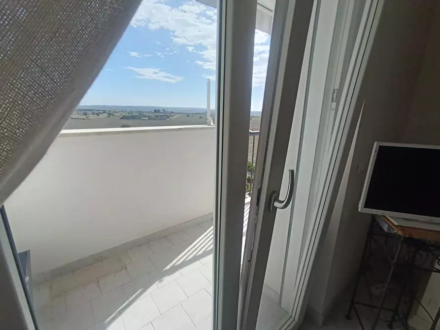 Immagine 10 di Appartamento in vendita  a Taranto