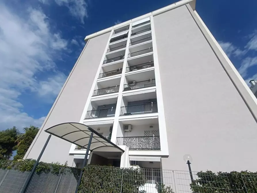 Immagine 1 di Appartamento in vendita  a Taranto