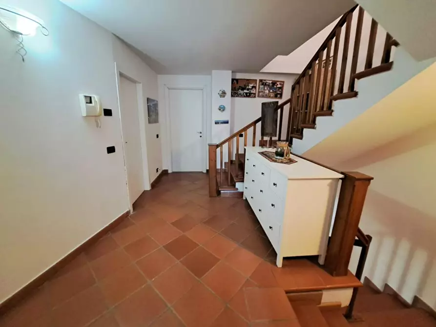 Immagine 11 di Villetta a schiera in vendita  a Empoli