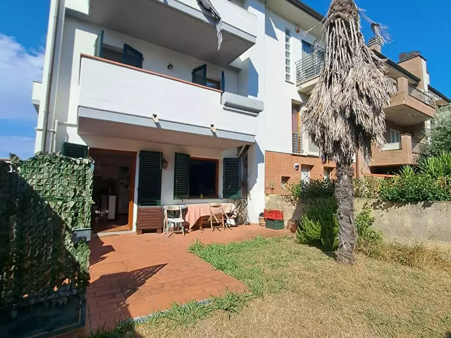 Immagine 1 di Villetta a schiera in vendita  a Empoli