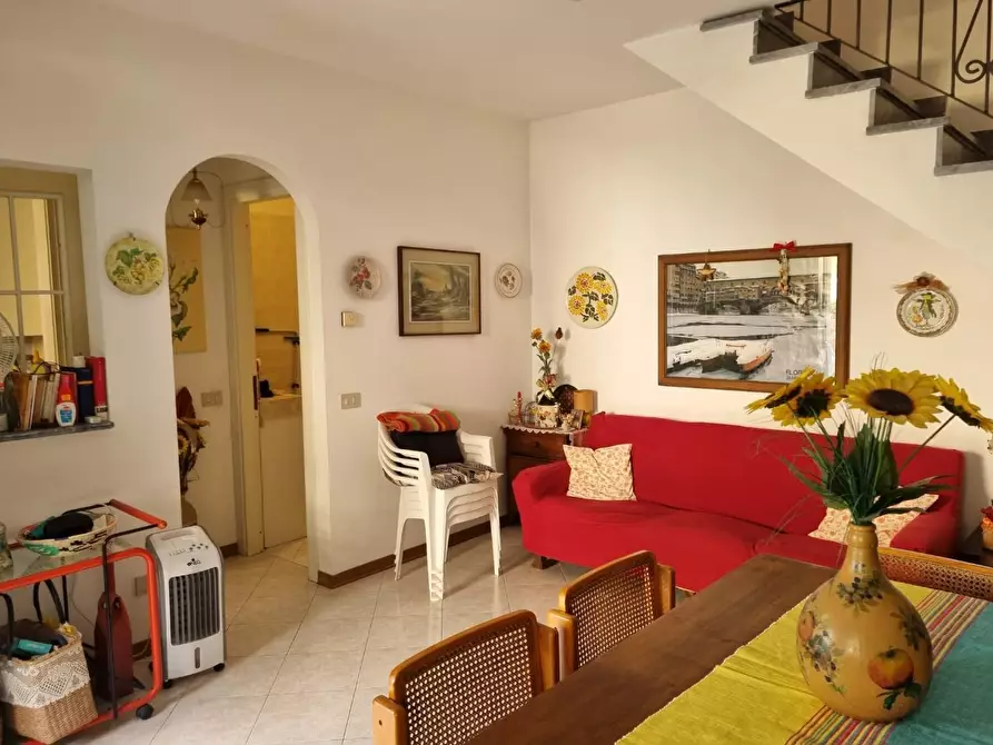 Immagine 8 di Appartamento in vendita  a Massa