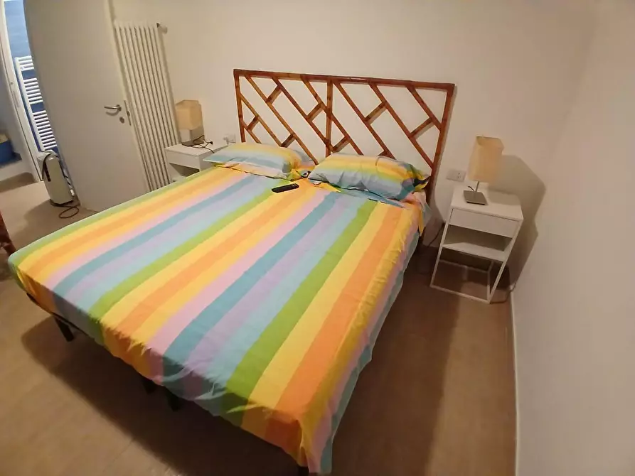 Immagine 9 di Villetta a schiera in vendita  a Massa