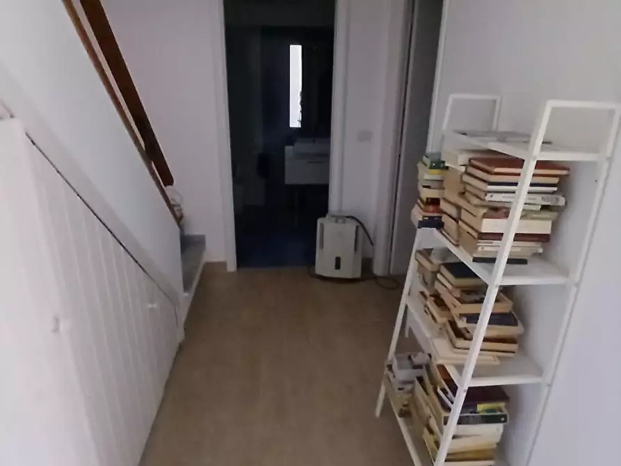 Immagine 7 di Villetta a schiera in vendita  a Massa