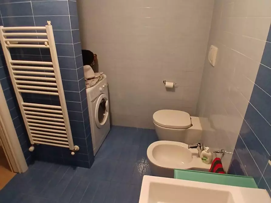 Immagine 10 di Villetta a schiera in vendita  a Massa