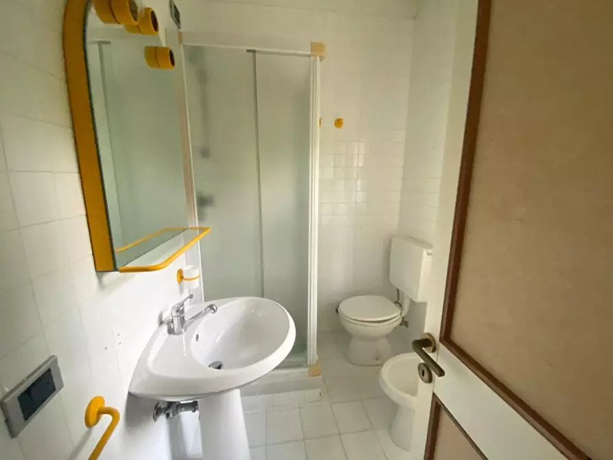 Immagine 28 di Villa in vendita  a Massa