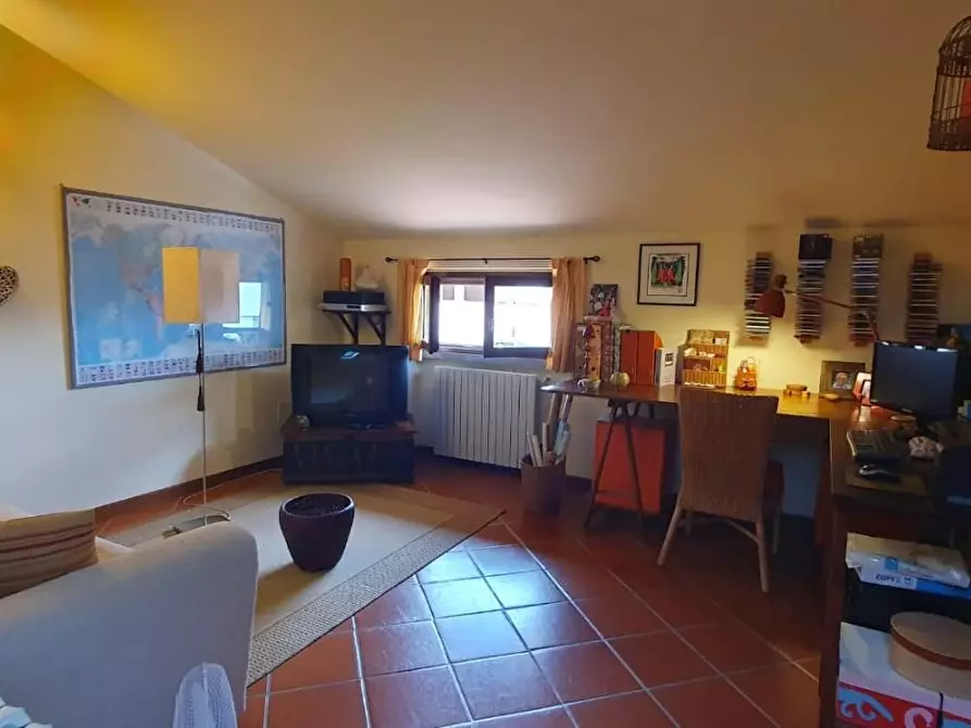 Immagine 41 di Villetta a schiera in vendita  a Pescia