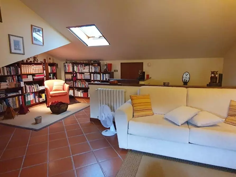 Immagine 39 di Villetta a schiera in vendita  a Pescia