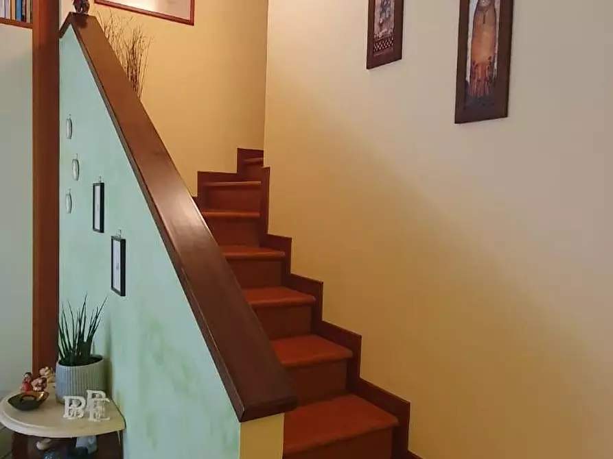 Immagine 25 di Villetta a schiera in vendita  a Pescia