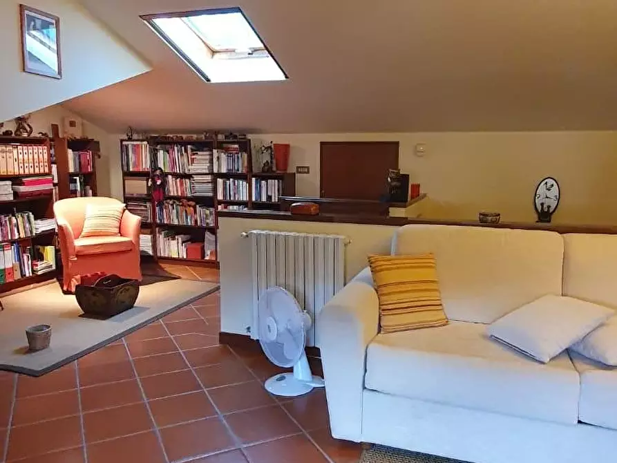 Immagine 43 di Villetta a schiera in vendita  a Pescia