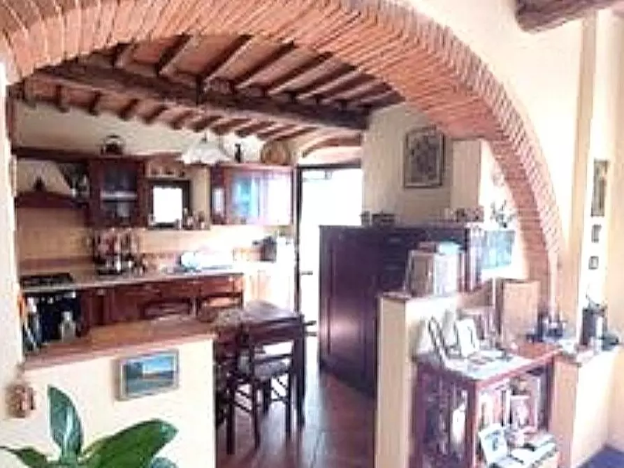 Immagine 18 di Casa semindipendente in vendita  a Carrara