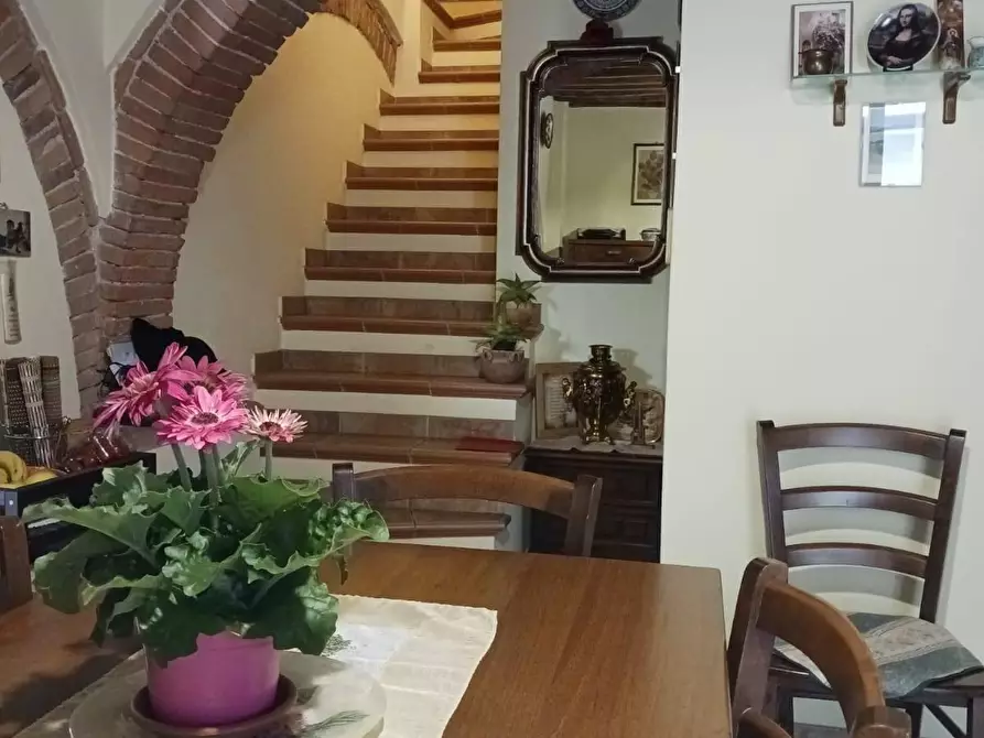 Immagine 11 di Casa semindipendente in vendita  a Carrara