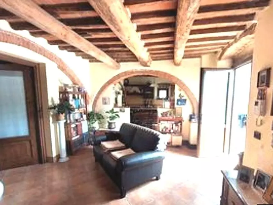 Immagine 14 di Casa semindipendente in vendita  a Carrara