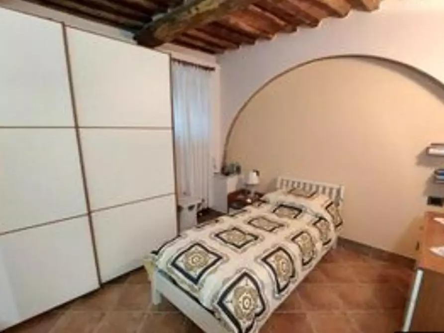 Immagine 21 di Casa semindipendente in vendita  a Carrara