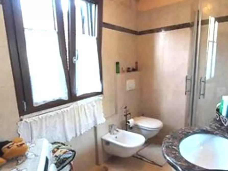 Immagine 29 di Casa semindipendente in vendita  a Carrara