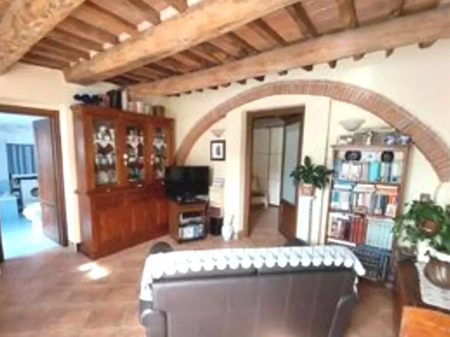 Immagine 15 di Casa semindipendente in vendita  a Carrara