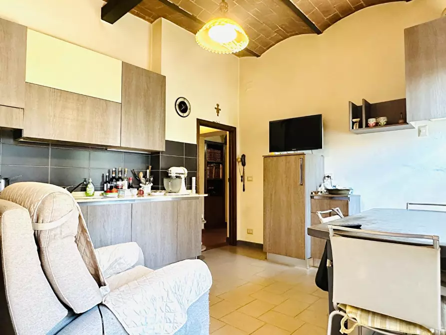 Immagine 3 di Appartamento in vendita  a Asciano