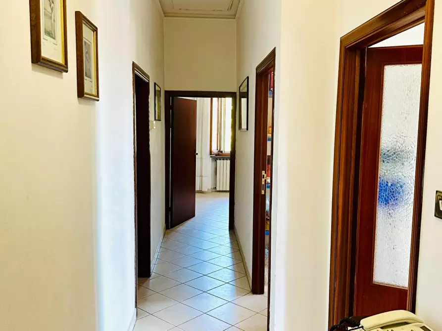 Immagine 8 di Appartamento in vendita  a Asciano