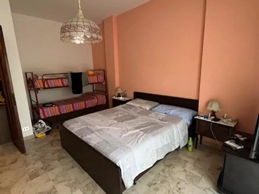 Immagine 4 di Appartamento in vendita  a Carrara