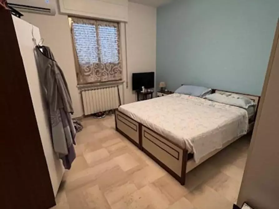 Immagine 3 di Appartamento in vendita  a Carrara