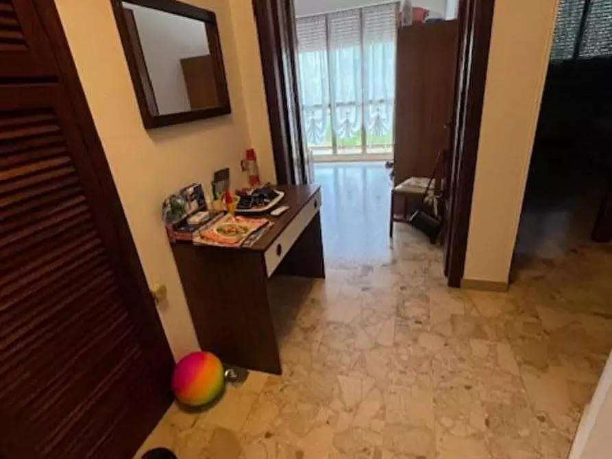 Immagine 2 di Appartamento in vendita  a Carrara