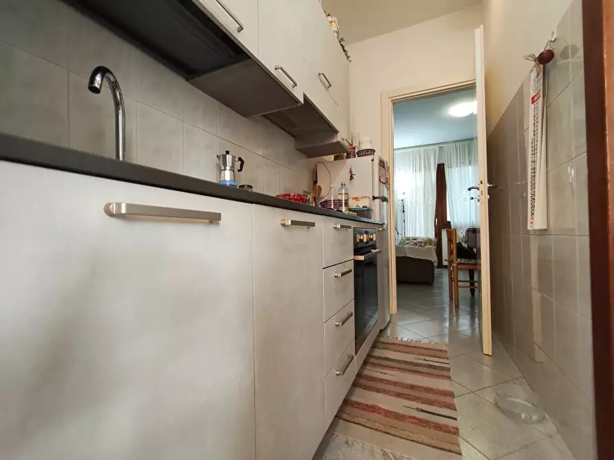 Immagine 20 di Appartamento in vendita  a Lucca