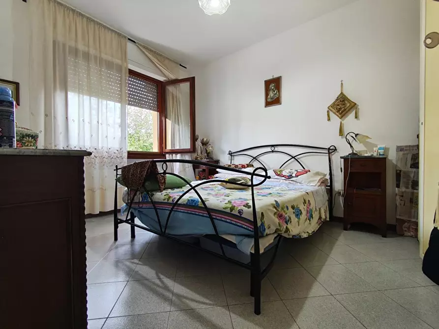 Immagine 8 di Appartamento in vendita  a Lucca