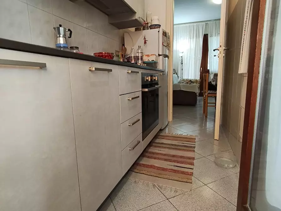 Immagine 24 di Appartamento in vendita  a Lucca