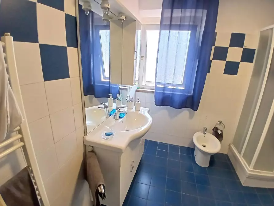 Immagine 33 di Appartamento in vendita  a Livorno