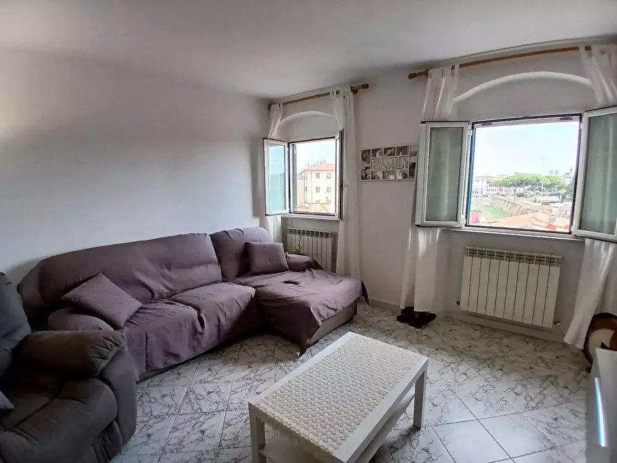 Immagine 3 di Appartamento in vendita  a Livorno